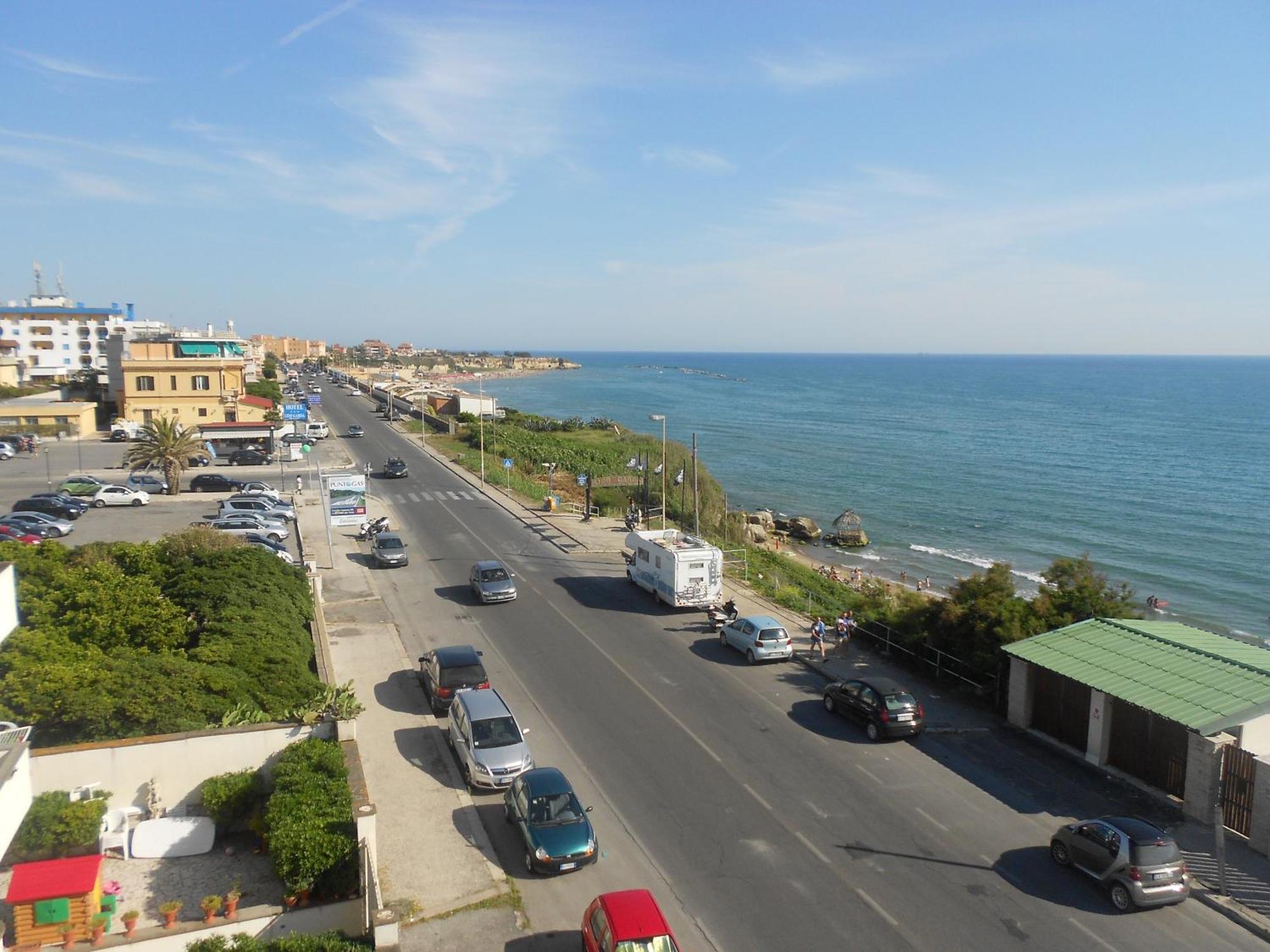 Hotel L'Approdo Anzio Exterior foto